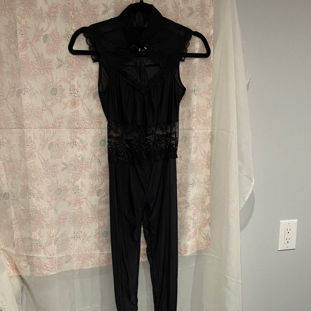 Elegant Black Lace Jumpsuit